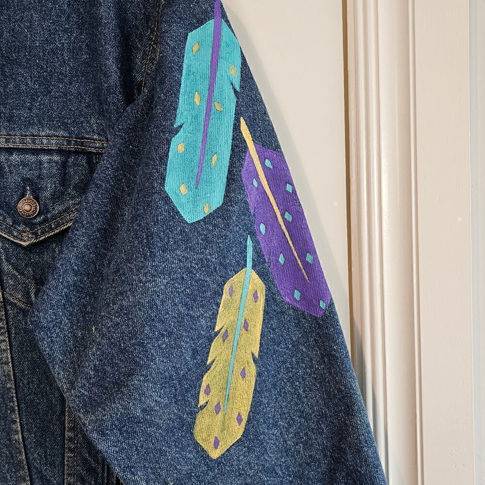 Vintage Levi's Denim Jacket Womens Large 80s Trucker Hand Painted South Western - Picture 5 of 12